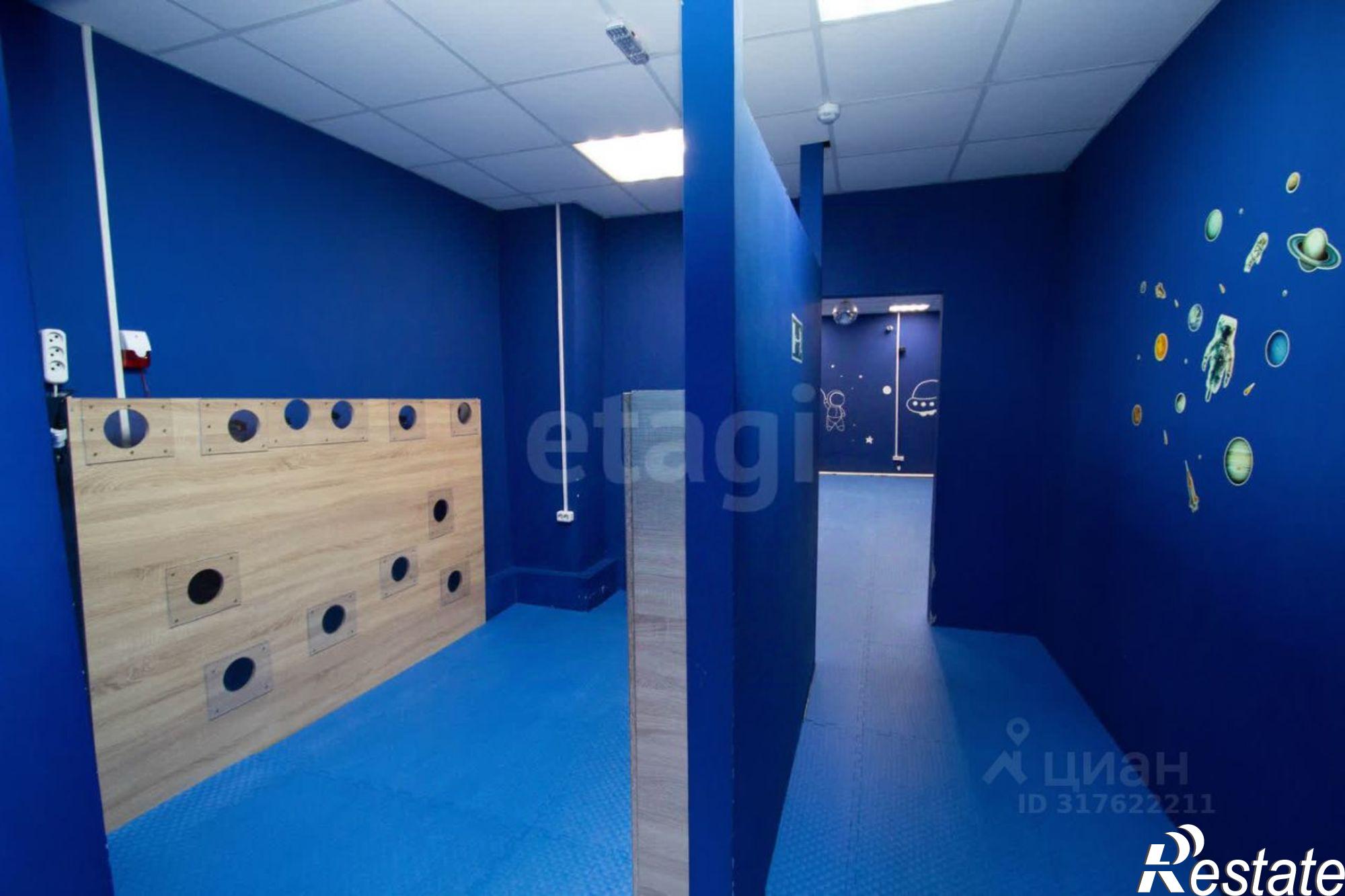 Купить офис, помещение под офис за 10 000 100 рублей на улица Мичурина, 9