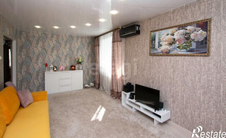 4-комн квартира улица Тольятти, 41,  д. 41