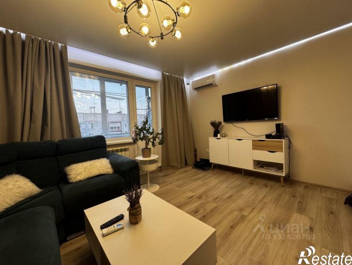 4-комн квартира ул Тольятти, 58,  д. 58