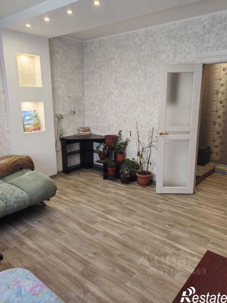 3-комн квартира ул Рокоссовского, 8,  д. 8