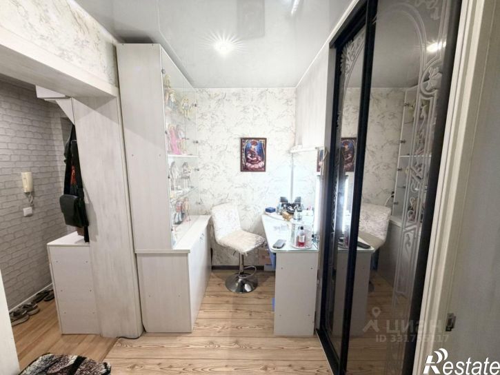 3-комн квартира ул Шункова, 15,  д. 15