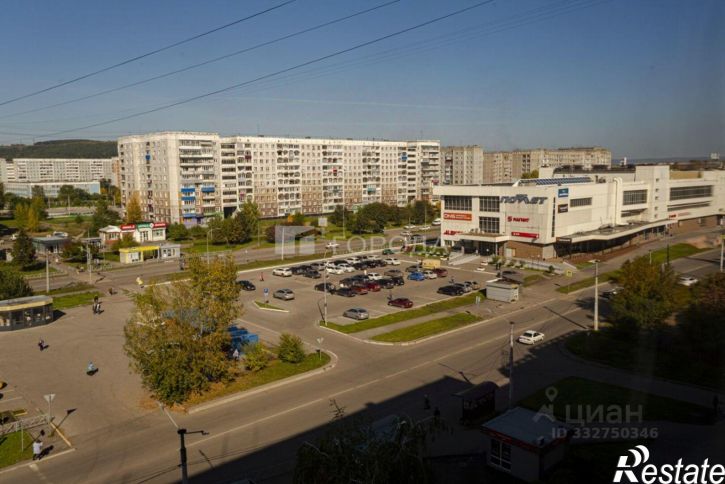 3-комн квартира пр-кт Шахтеров, 12,  д. 12