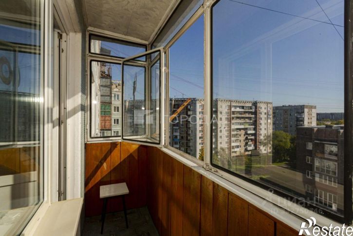 3-комн квартира пр-кт Шахтеров, 12,  д. 12