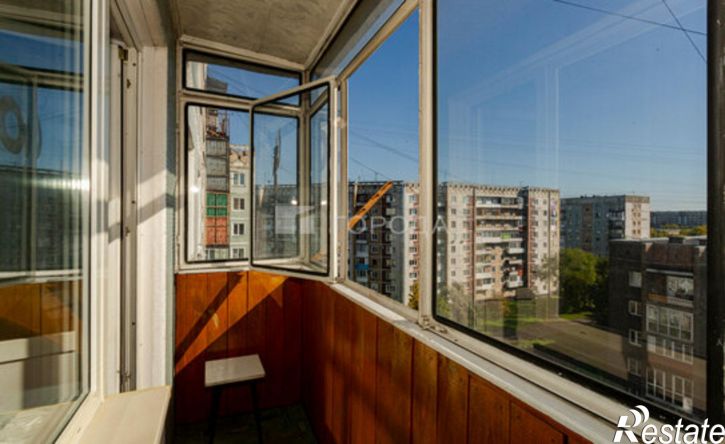 3-комн квартира пр-кт Шахтеров, 12,  д. 12
