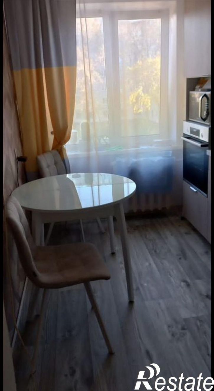 2-комн квартира Покрышкина, 24