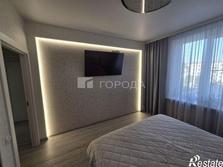 4-комн квартира ул Суворова, 2,  д. 2