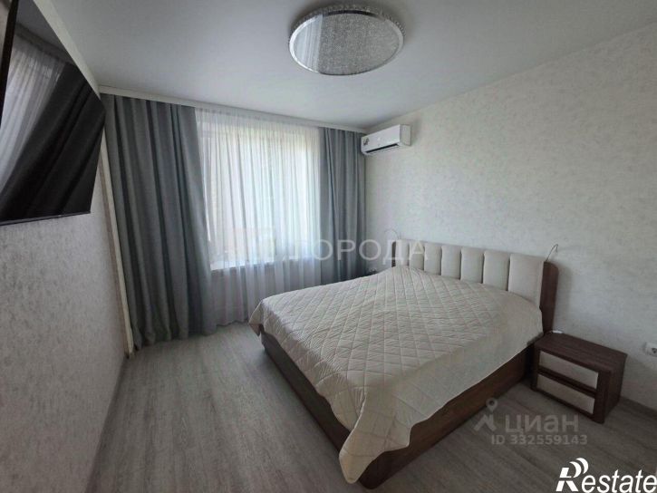 4-комн квартира ул Суворова, 2,  д. 2