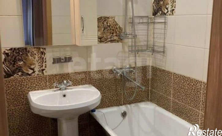 3-комн квартира ул Пирогова, 16,  д. 16