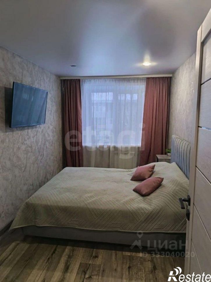4-комн квартира ул Тореза, 87,  д. 87