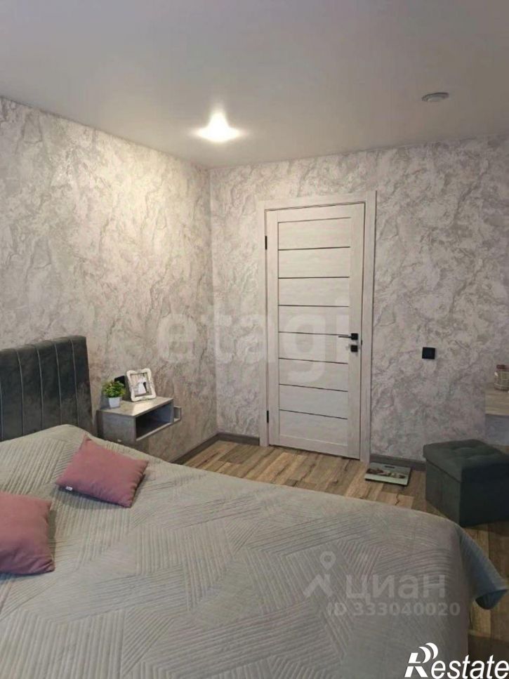 4-комн квартира ул Тореза, 87,  д. 87