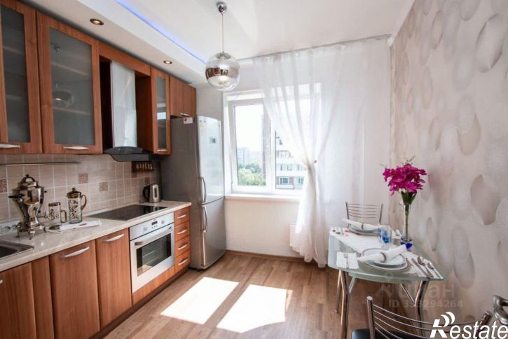 2-комн квартира ул Тольятти, 56,  д. 56