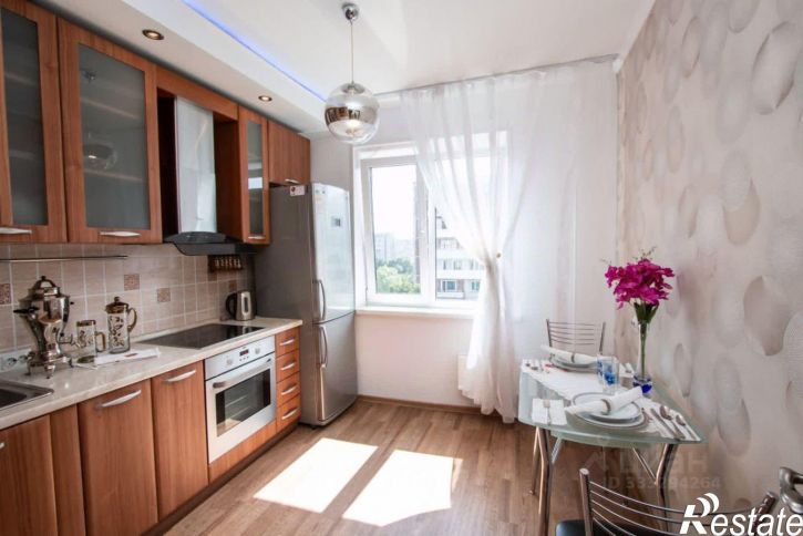 2-комн квартира ул Тольятти, 56,  д. 56