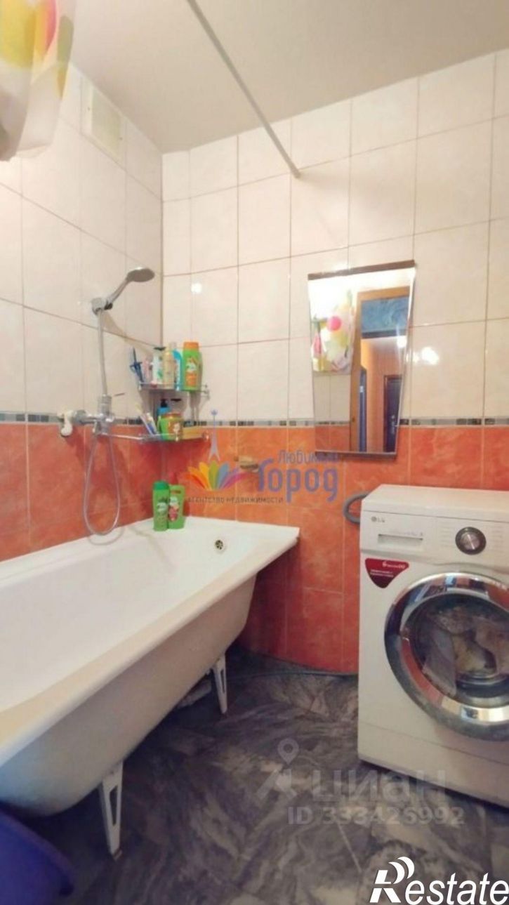 4-комн квартира пр-кт Строителей, 100А,  д. 100А