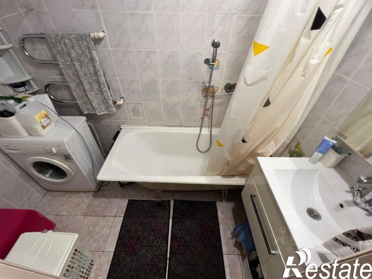 2-комн квартира улица Ушинского, 1,  д. 1