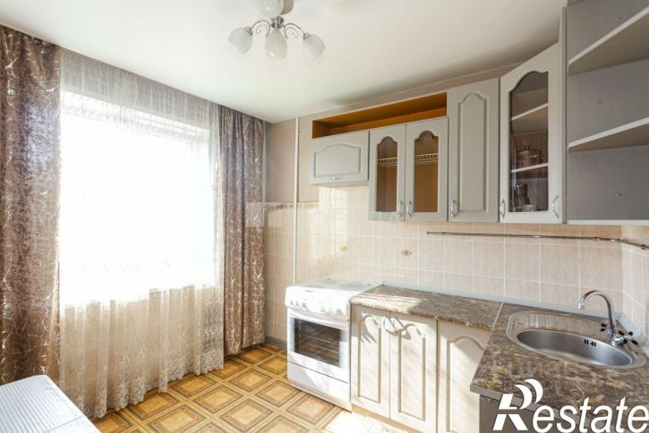 2-комн квартира проспект Шахтёров, 10,  д. 10
