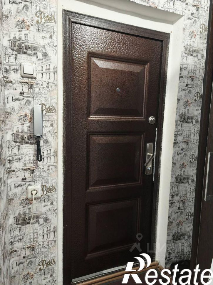3-комн квартира улица Братьев Сизых, 12,  д. 12
