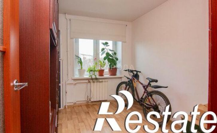 4-комн квартира проспект Дружбы, 15,  д. 15
